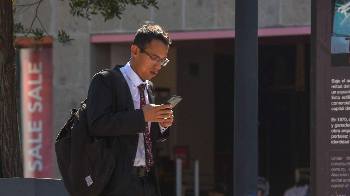 DATOS DE MILLONES EN LA NÓMINA TELEFÓNICA