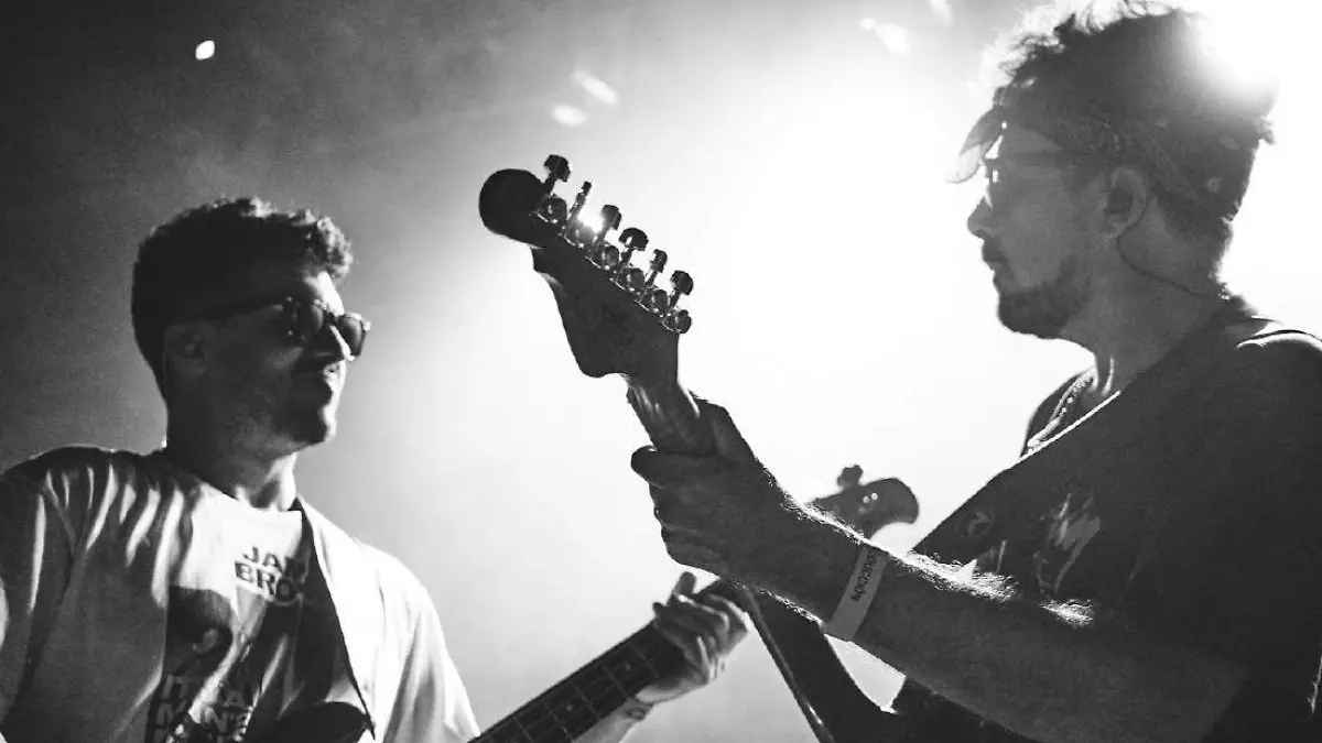 04 EXTRA_CORTESÍA LOS TETAS