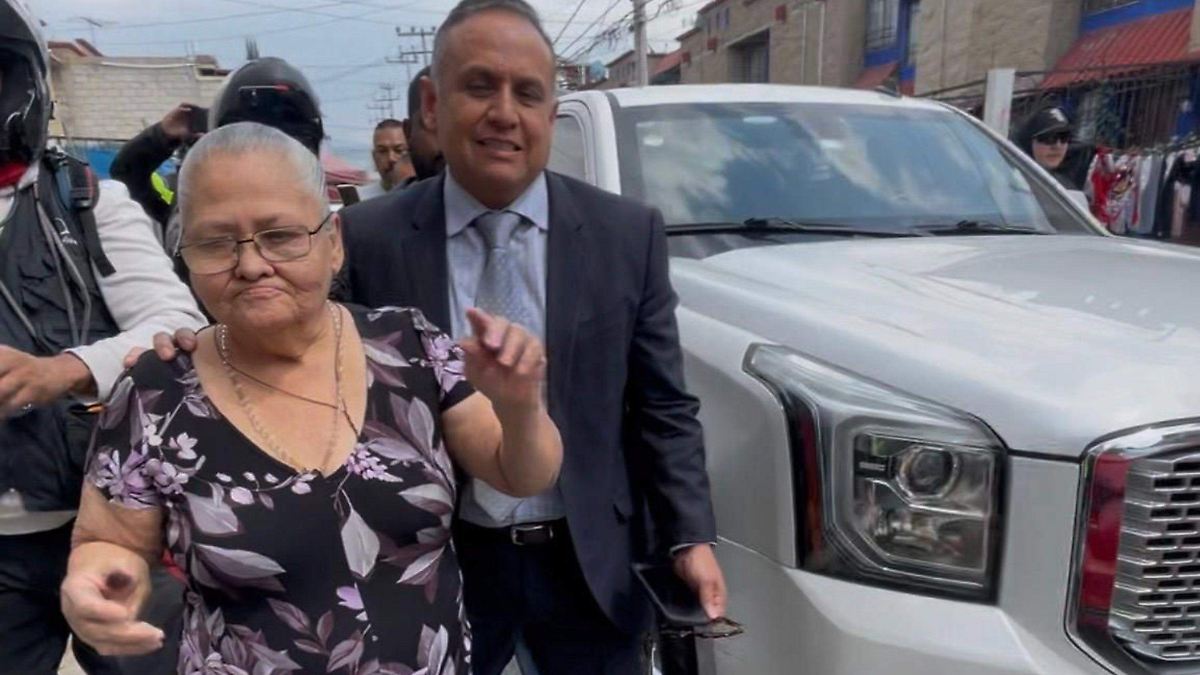 FAMILIA ALFARO RECUPERARÁ CASA INVADIDA EN CHALCO