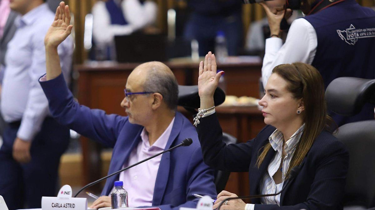 INE PIDE 36 MIL MILLONES PARA 2027
