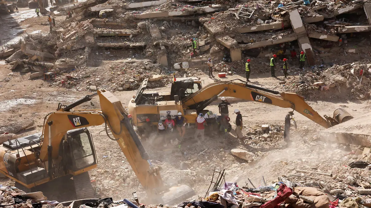 2026-07-30T021535Z_231126310_RC2WNMAIWVYC_RTRMADP_3_VENEZUELA-QUAKE