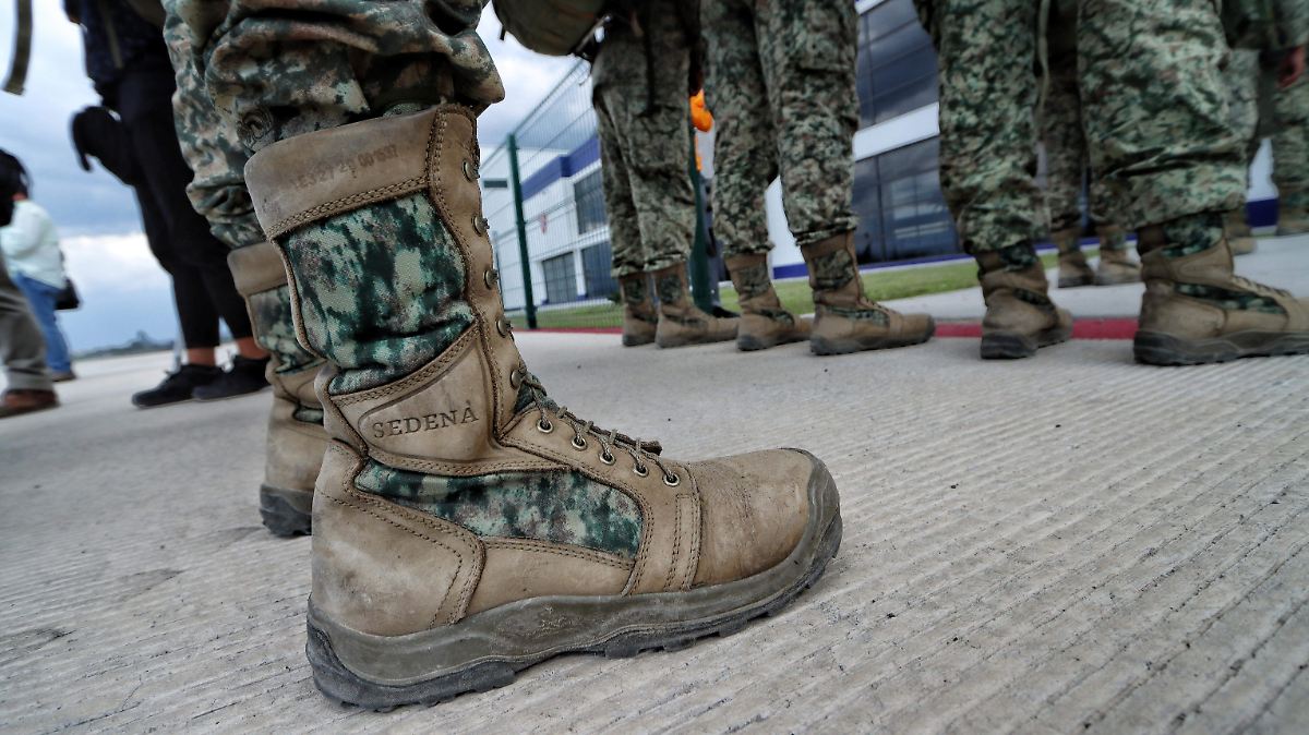 ¡ALERTA LEGAL! UNIFORMES MILITARES SIN PERMISO, ILEGALES