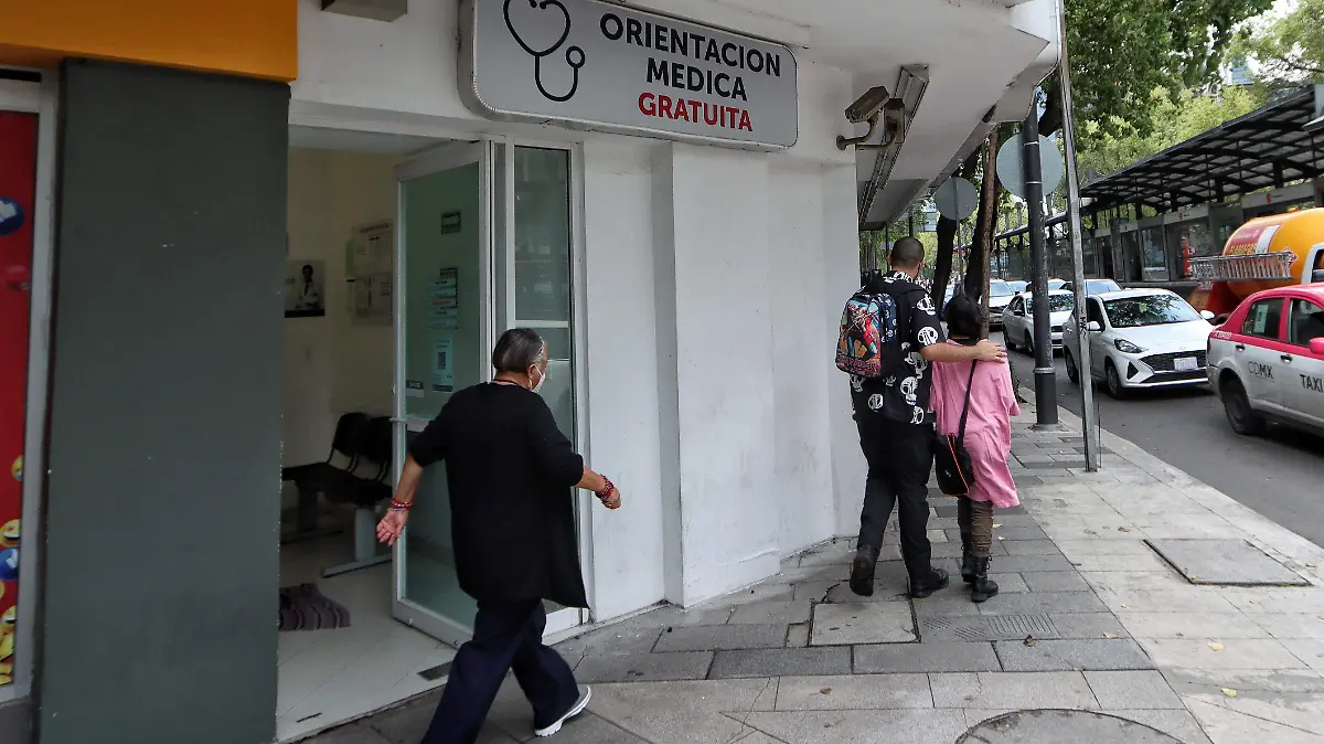 DISMINUYEN CONSULTAS EN CLINICAS PRIVADAS roberto hernandez (1)