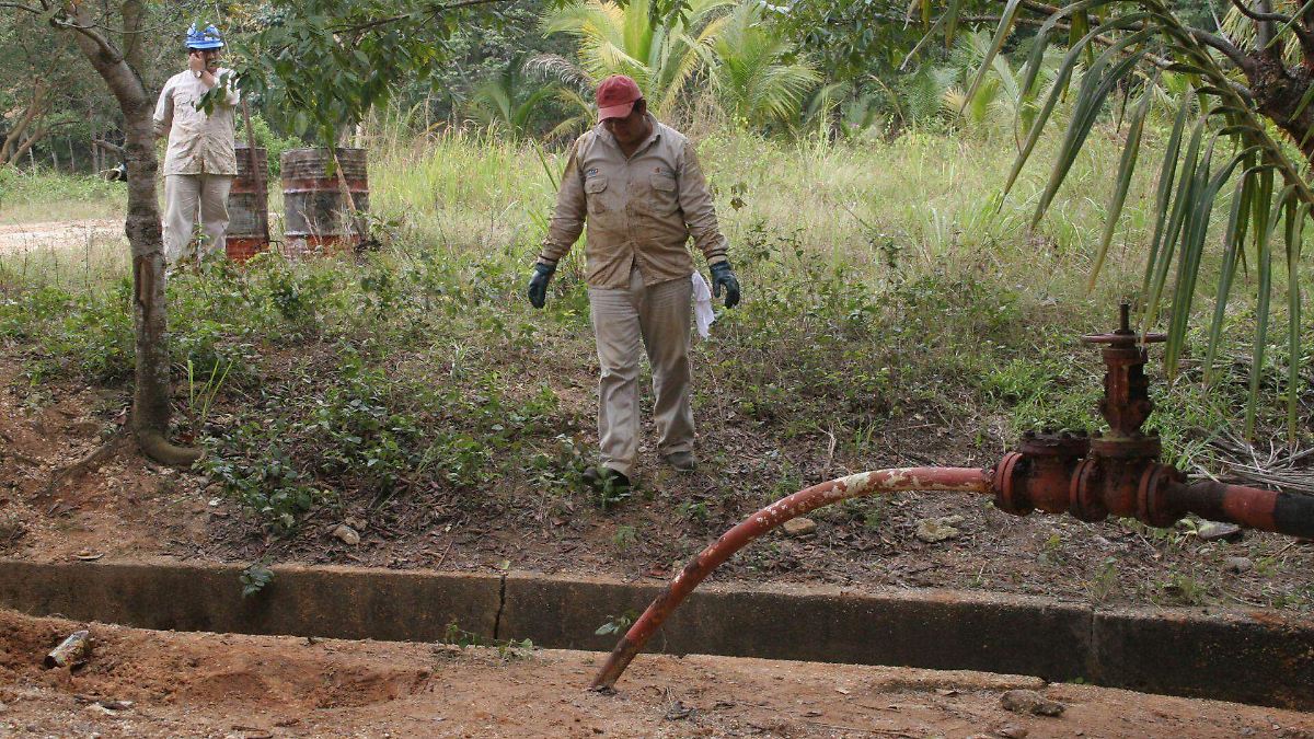 PEMEX ARROJA OTRO DESASTRE: POZO EN LLAMAS POR MESES