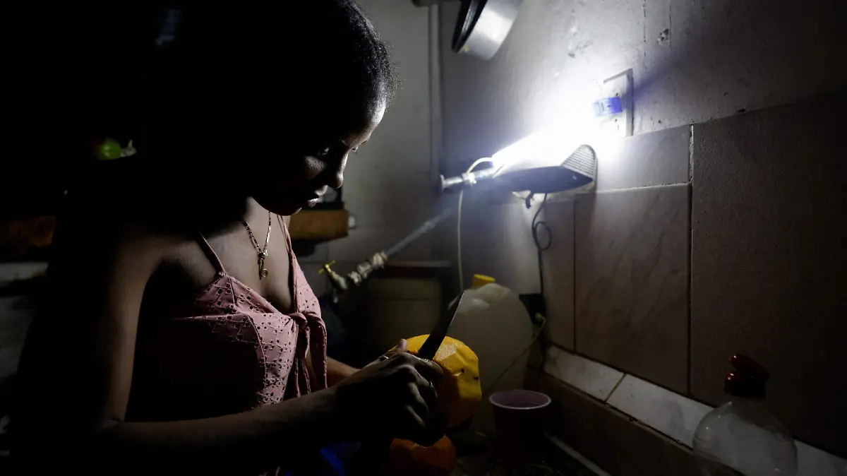 2026-07-13T100115Z_1018492812_RC21CMAT1FCE_RTRMADP_3_CUBA-CRISIS-LIFE-IN-BLACKOUT