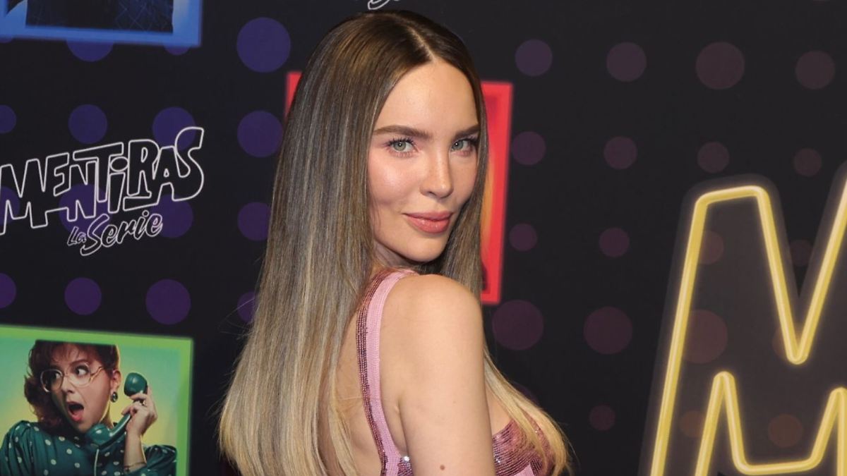 BELINDA, REINA DE BELLEZA Y MÚSICA