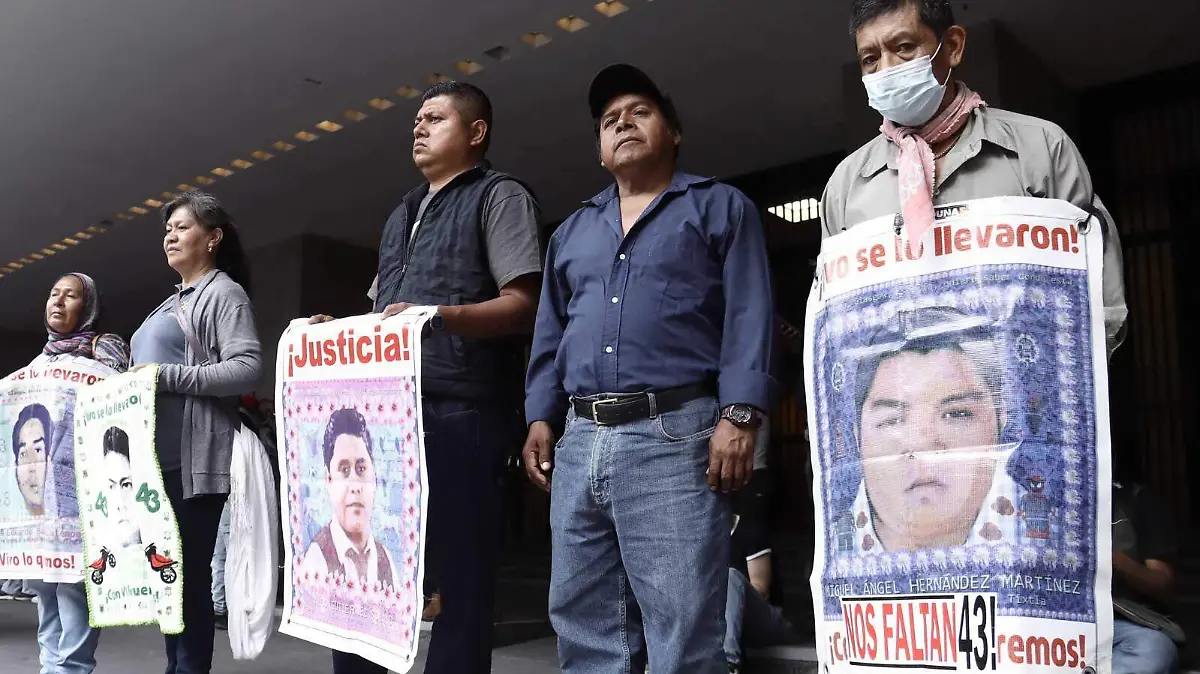 Ayotzinapa_padres