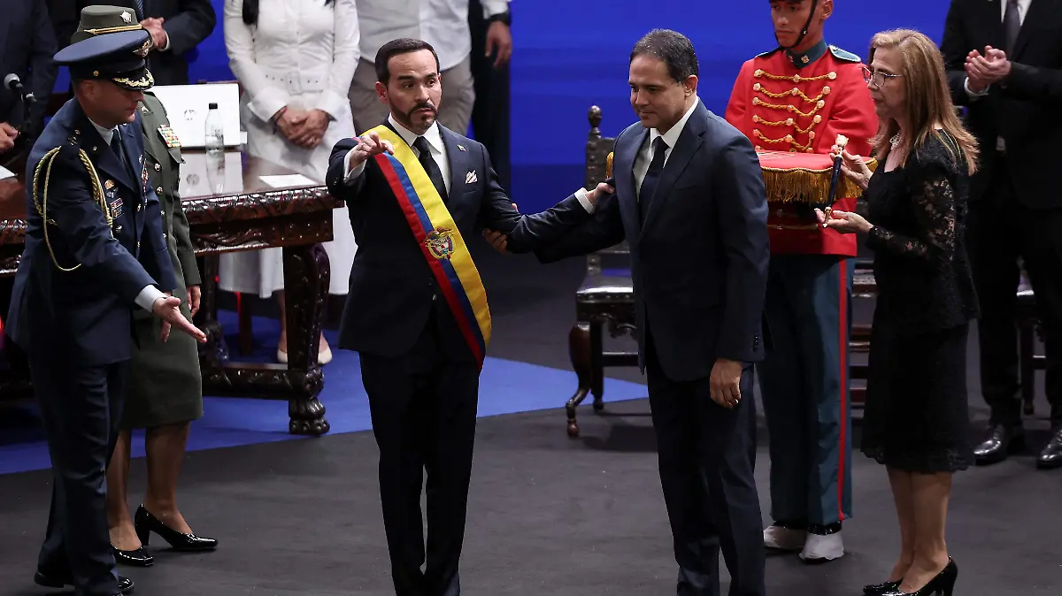 2026-08-07T213622Z_870347937_RC2XTMA6JZZF_RTRMADP_3_COLOMBIA-POLITICS