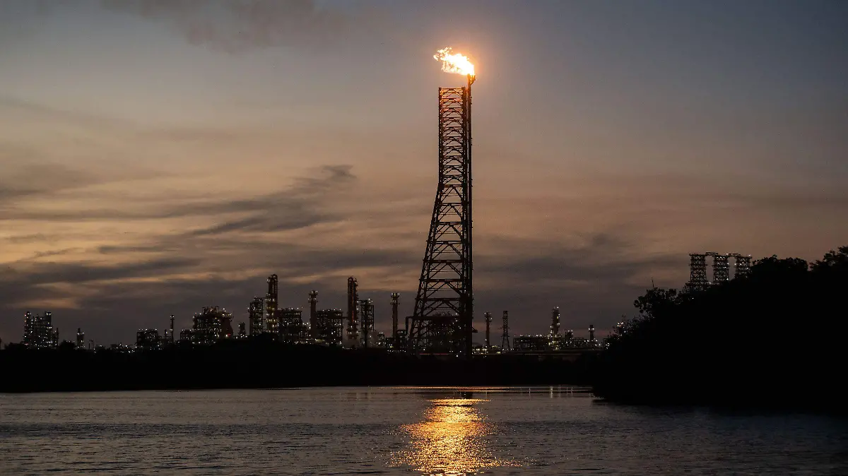 1078243_Atardecer Refinería Dos Bocas_impreso