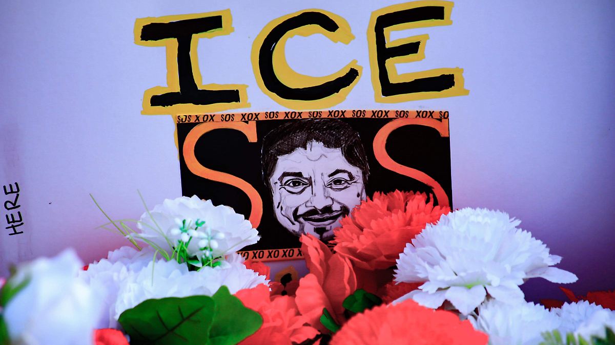 ICE MATA A MEXICANO; LO RECUERDAN EN HOUSTON