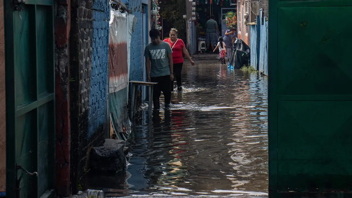 INUNDACIONES EN IZTAPALAPA FOTO NADYA MURILLO (3)