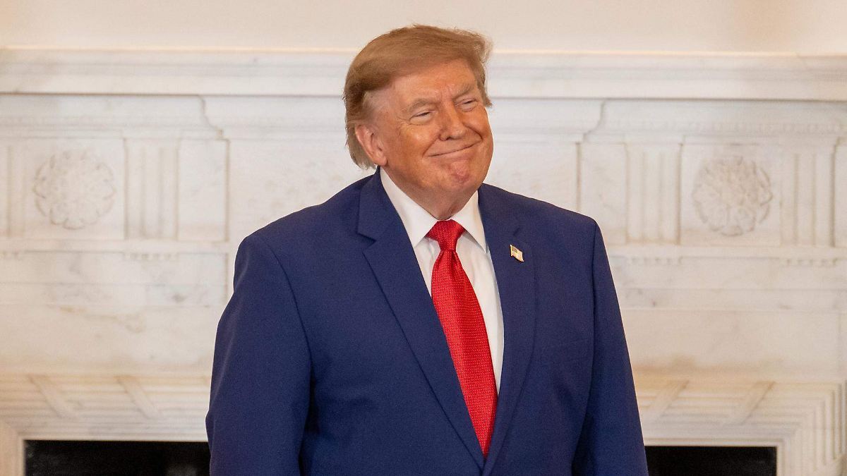CAOS AÉREO SOBRE TRUMP