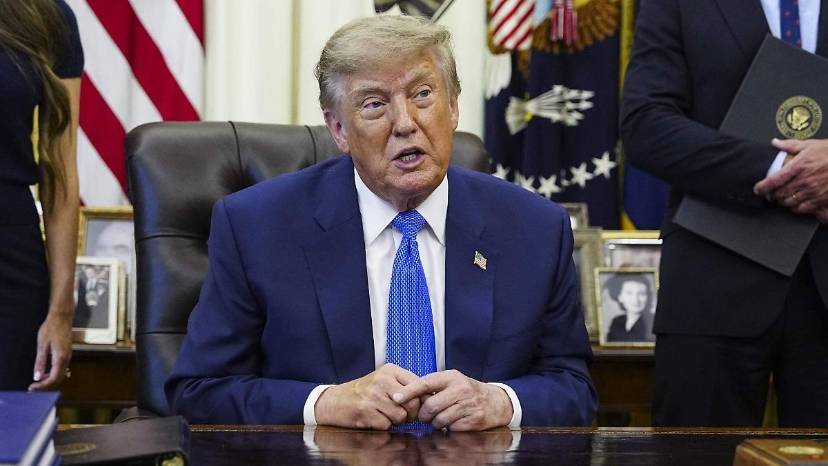 TRUMP USA UN AVIÓN "FANTASMA" POR TEMOR A IRÁN