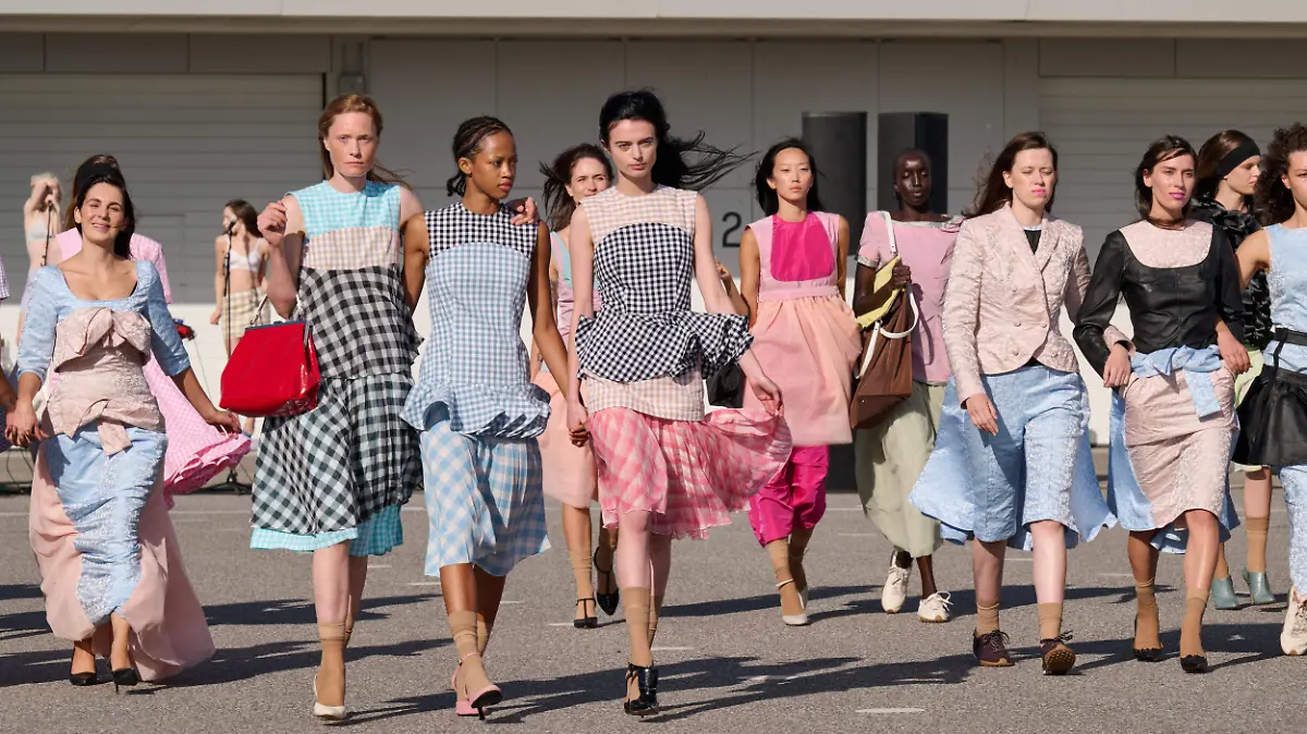 SS27-Copenhagen-Fashion-Week-Nicklas-Skovgaard-Runway-4x5-James-Cochrane-46