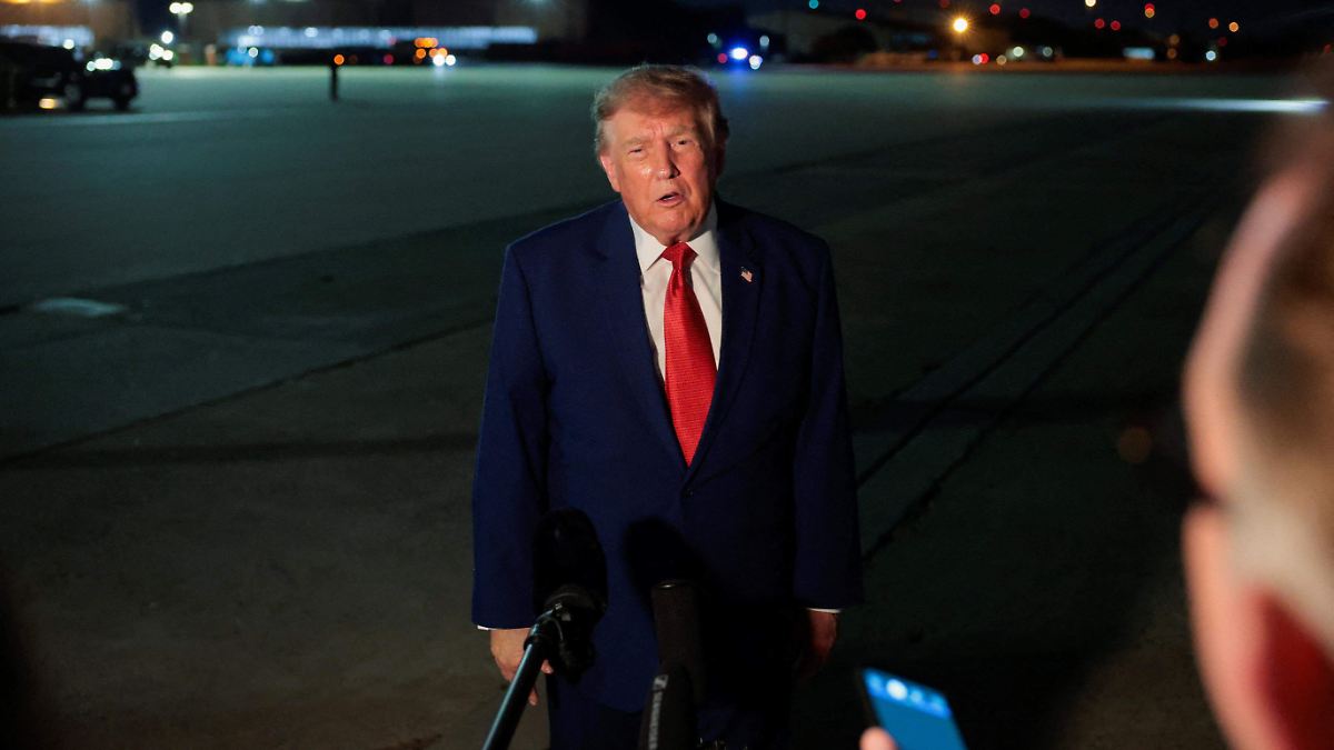TRUMP, EN LA MIRA: CAMBIO DE AVIÓN POR TEMOR A ATAQUE IRANÍ