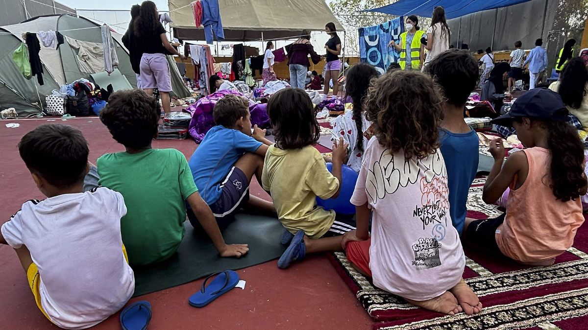 MARRUECOS DESPLIEGA FUERZAS ANTE OLA MIGRATORIA A CEUTA