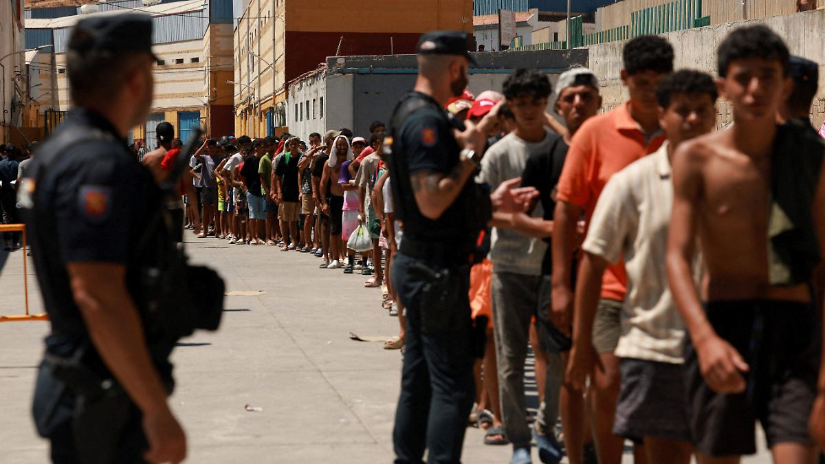 MARRUECOS CIERRA FILAS ANTE INVASIÓN