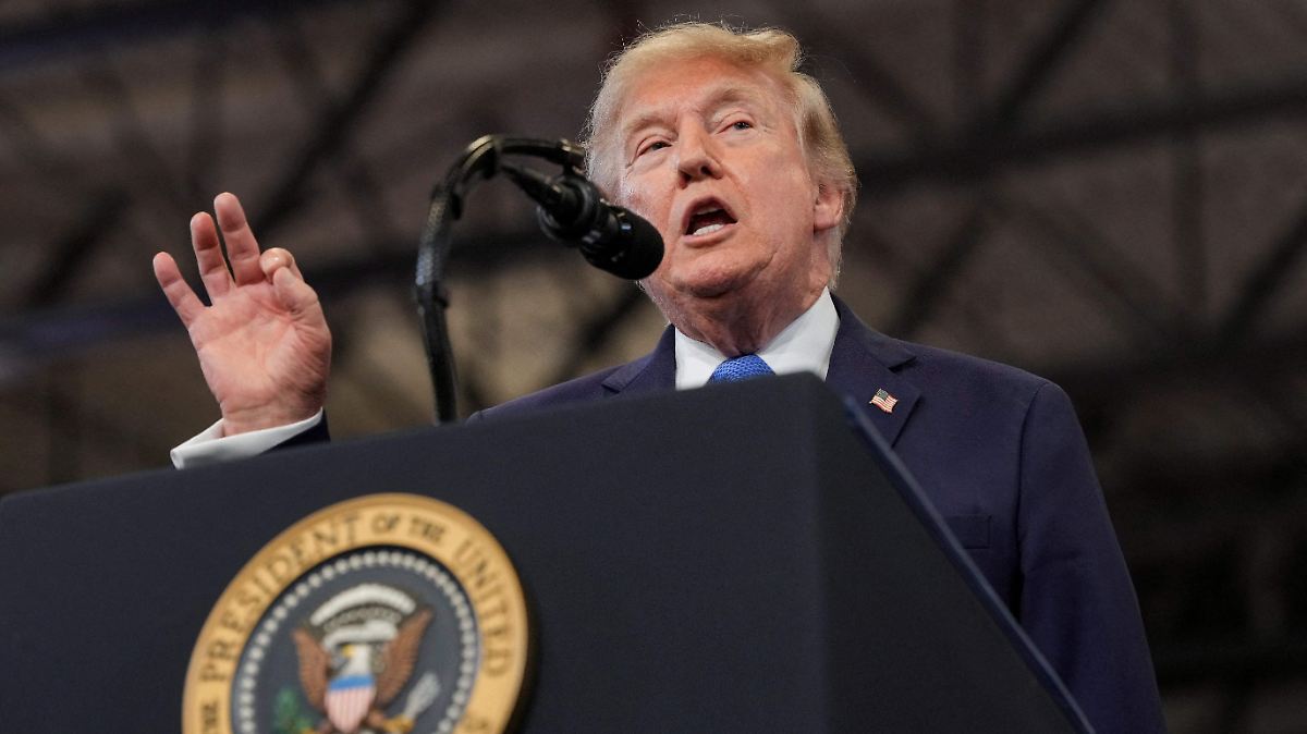 TRUMP AMAGA CON BOMBARDEAR OMÁN POR IRÁN
