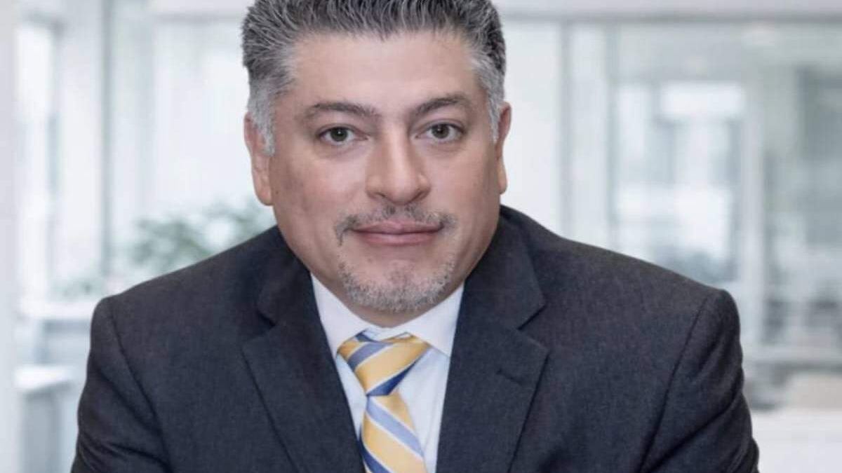 IA DESATA GUERRA LABORAL