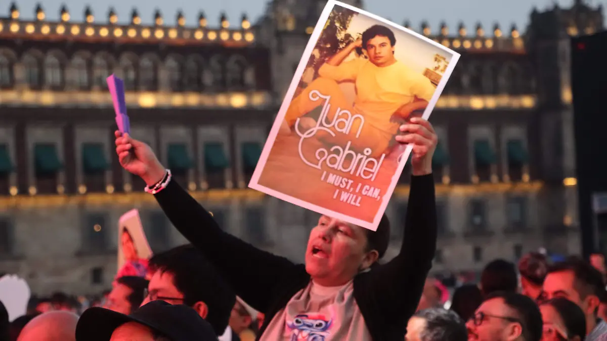 6176333-documental  de Juan Gabriel -13