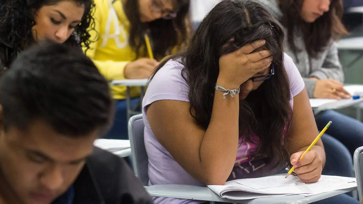 ANULAN 352 EXAMENES A PREPAS cuartoscuro (2)