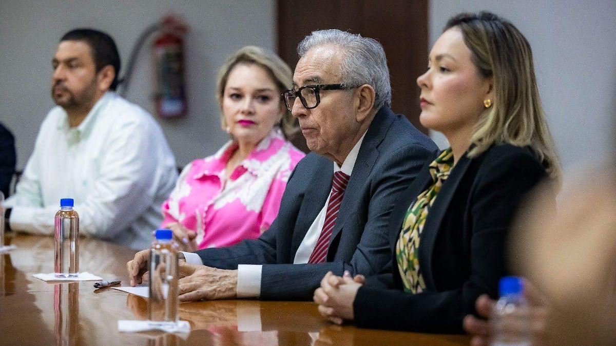 ROCHA MOYA REGRESA A SINALOA; MORENA LO ABANDONA