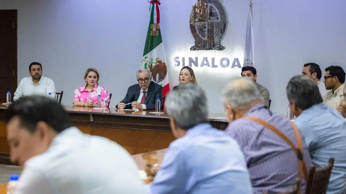 RUBEN ROCHA VUELVE AL GOBIERNO DE SINALOA cortesia gobierno de sinaloa (9)