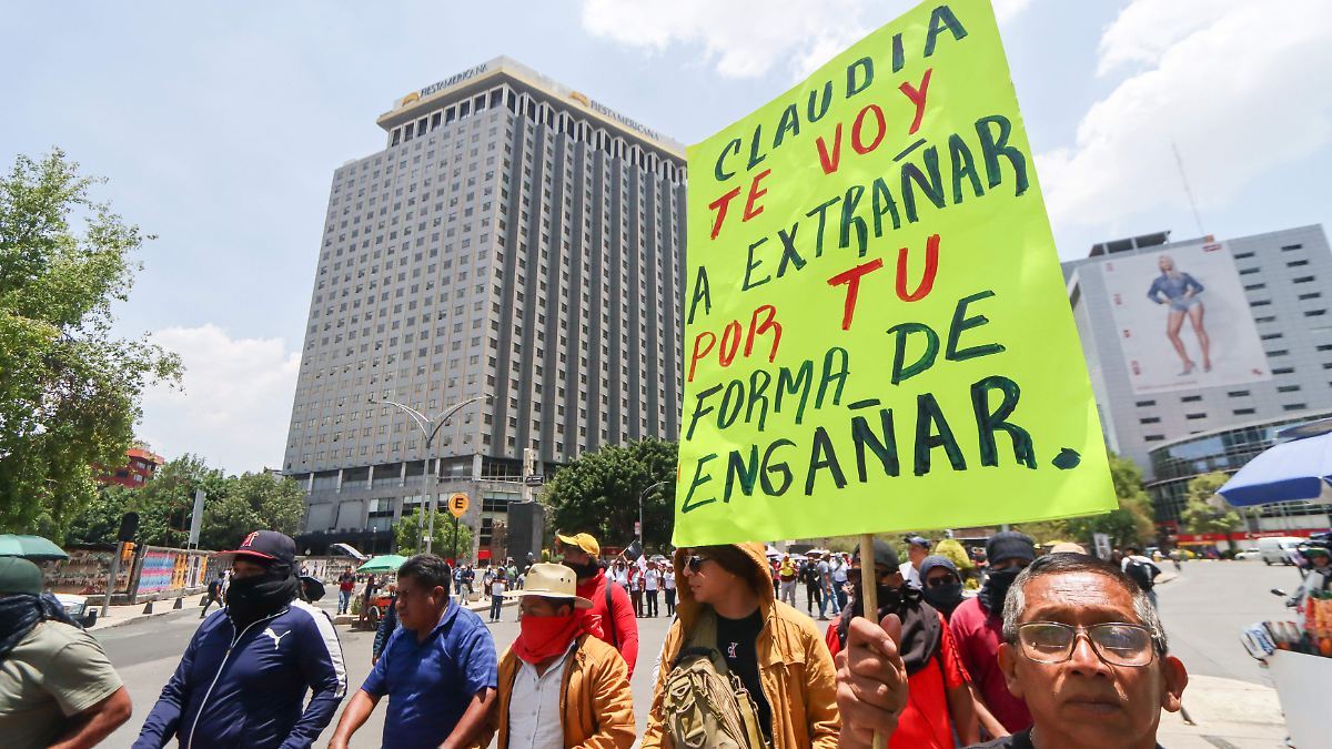 LUZ APAGADA EN ESCUELAS DE OAXACA: SHEINBAUM EN LA MIRA