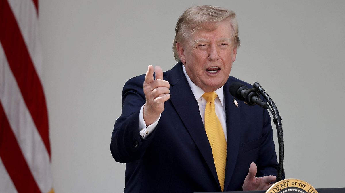 TRUMP AMAGA CON BAUTIZAR LAGO FRONTERIZO COMO "LAGO AMÉRICA"