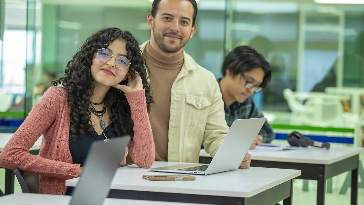 Estudiantes de Tec Milenio