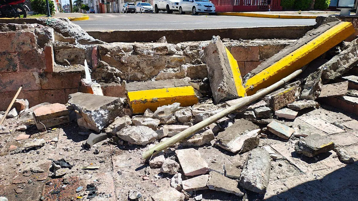 Daño estructural en el Acueducto