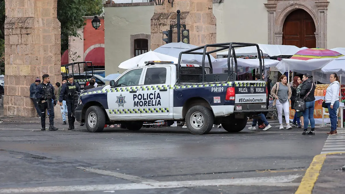 Policía Morelia en las inmediaciones de San Diego