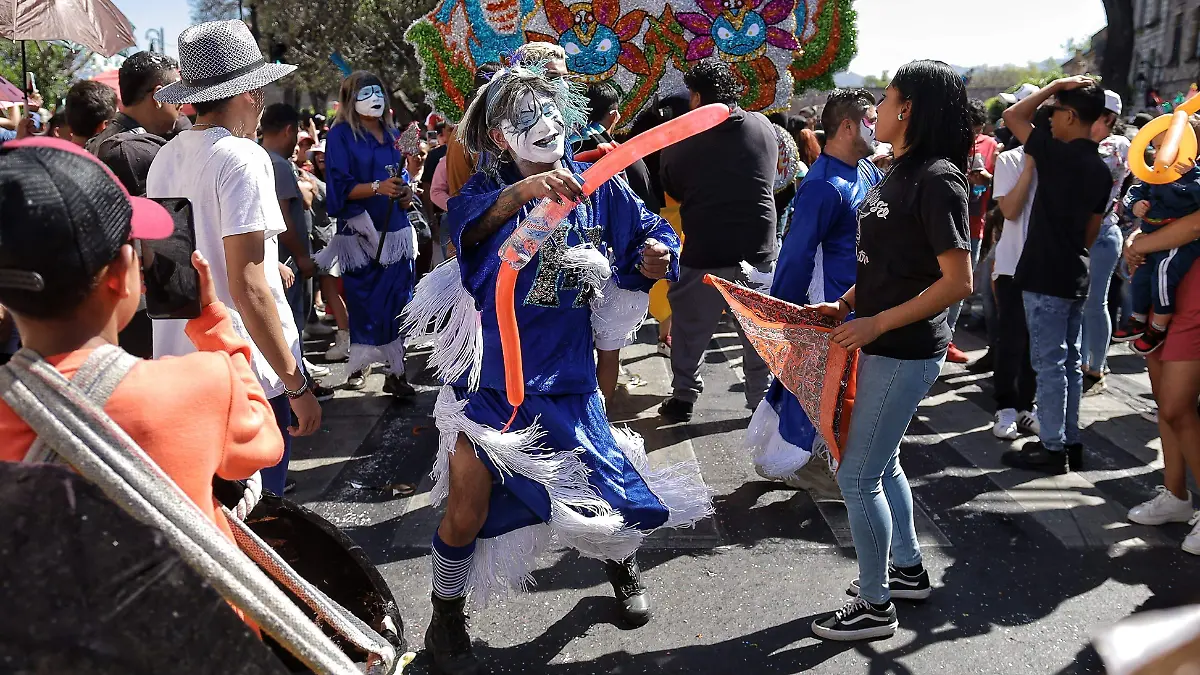 Apache en toritos de petate