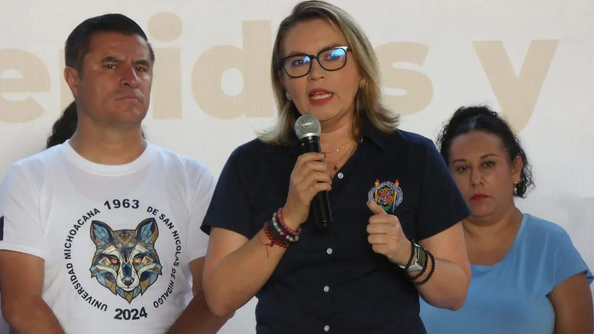 Yarabí Avila, rectora de la UMSNH
