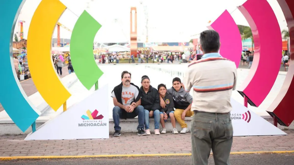 1205 Expo Fiesta3