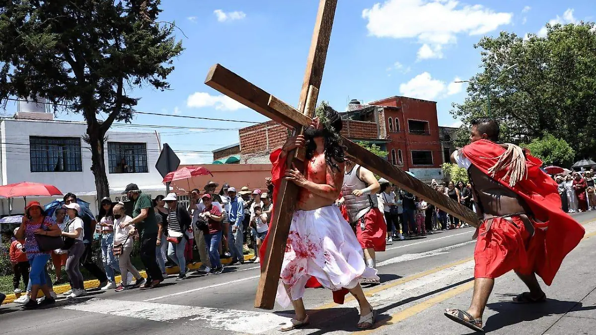 Representación del viacrucis 