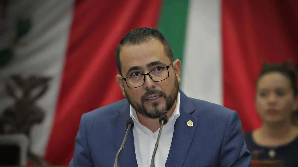2304 Humberto González