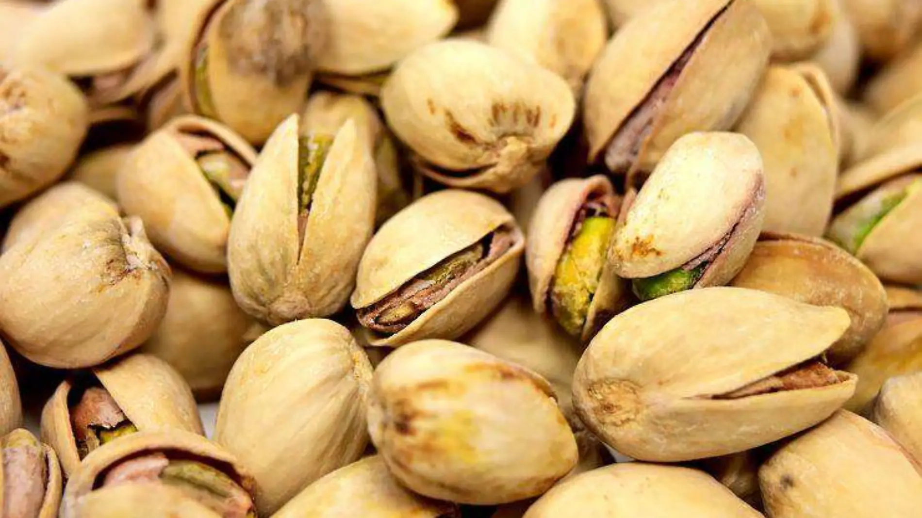 pistachios-3223610__480