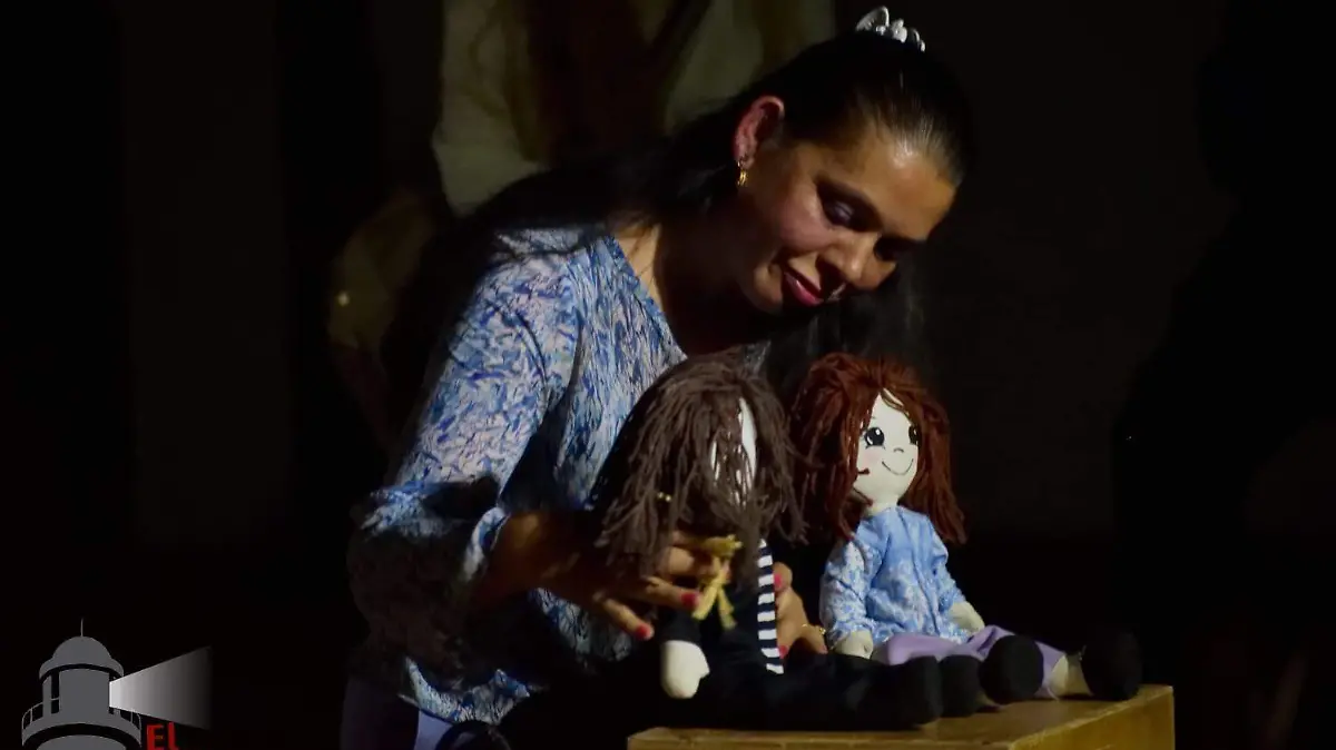 EN ESENCIA TEATRO_CORTESIA MARIO ALBERTO HERRERA ALVAREZ(3)