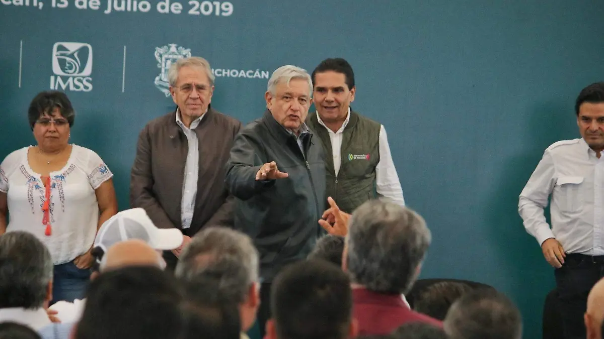 amlo paracho 2