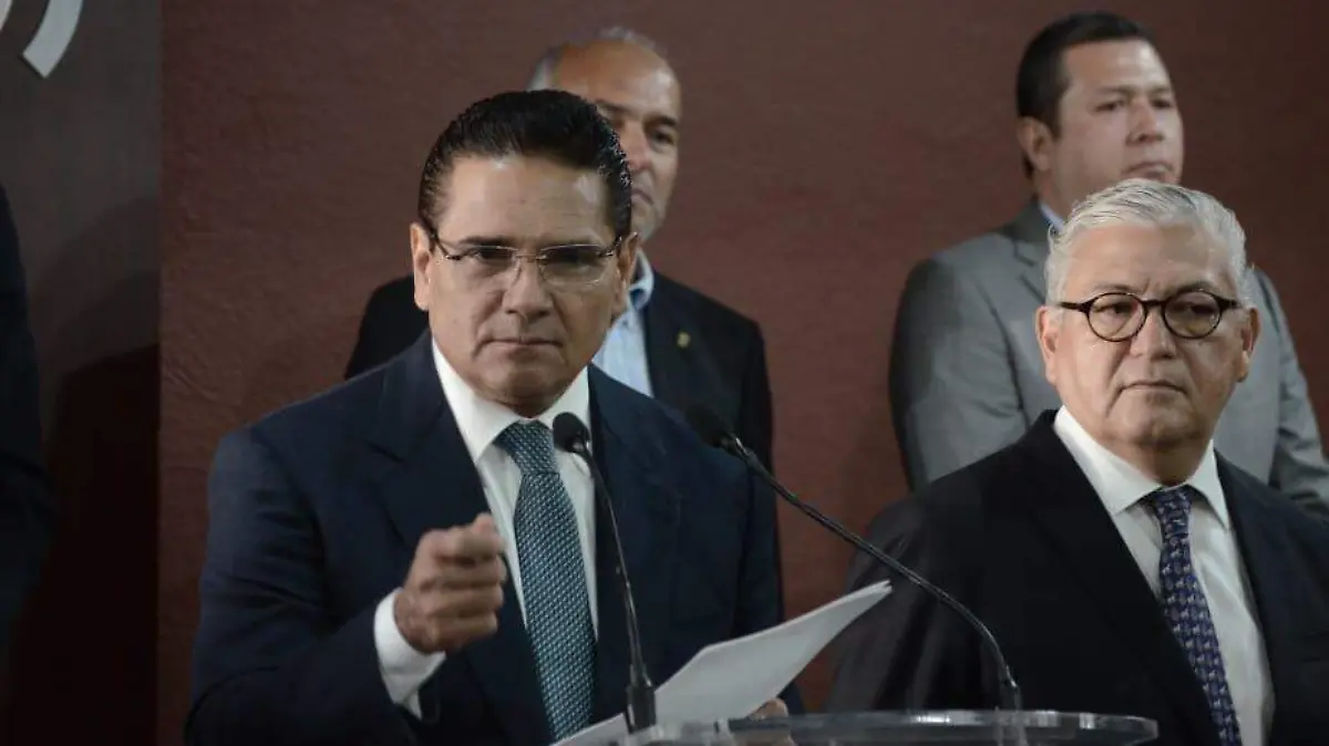 Silvano Aureoles 