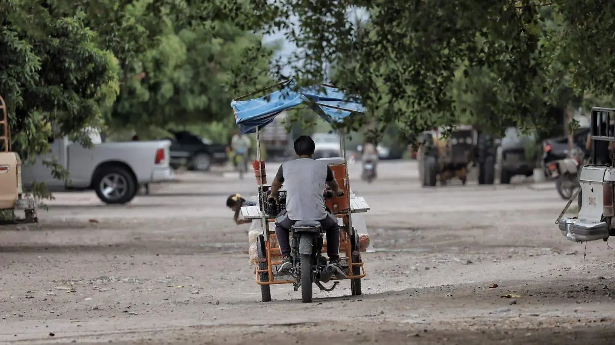 La ruana,  Buenavista Tomatlán, Michoacán 