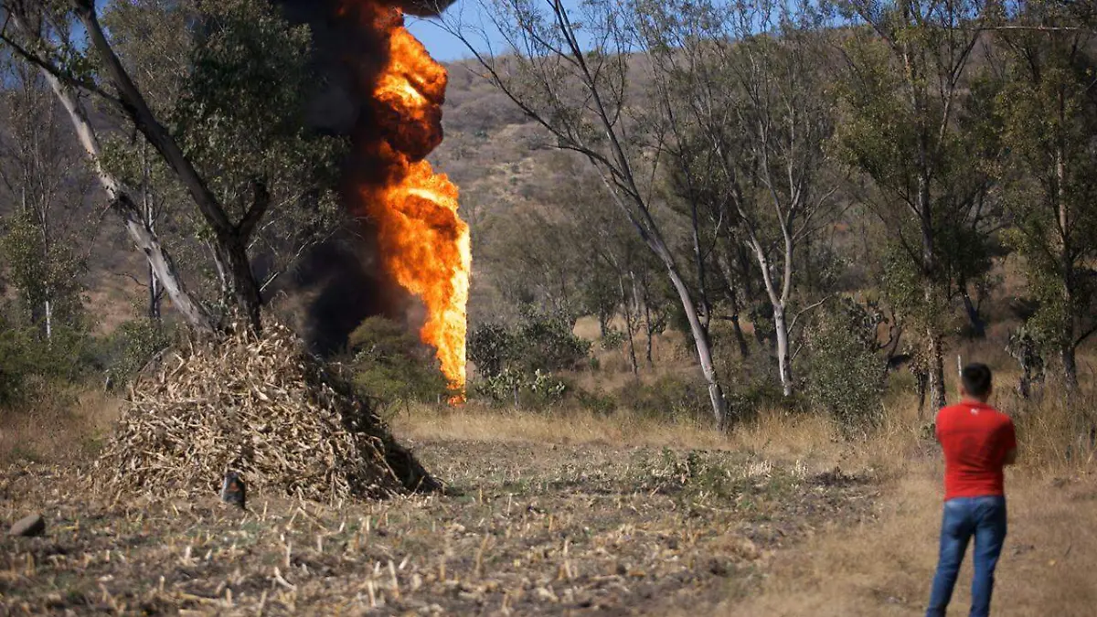 INCENDIO PEMEX 4