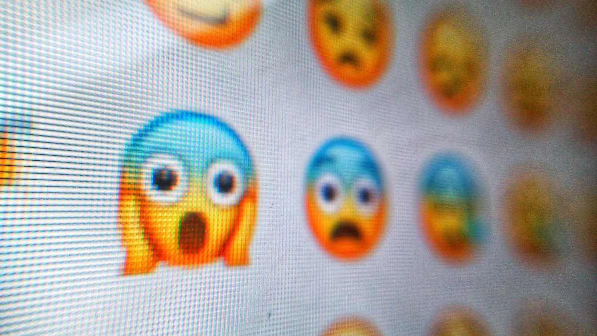 EMOJIS