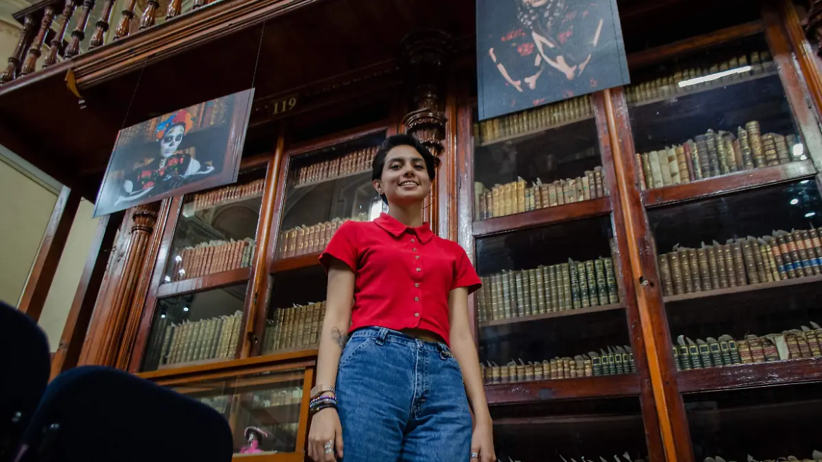 0111 MAQUILLISTA_CHR (1)