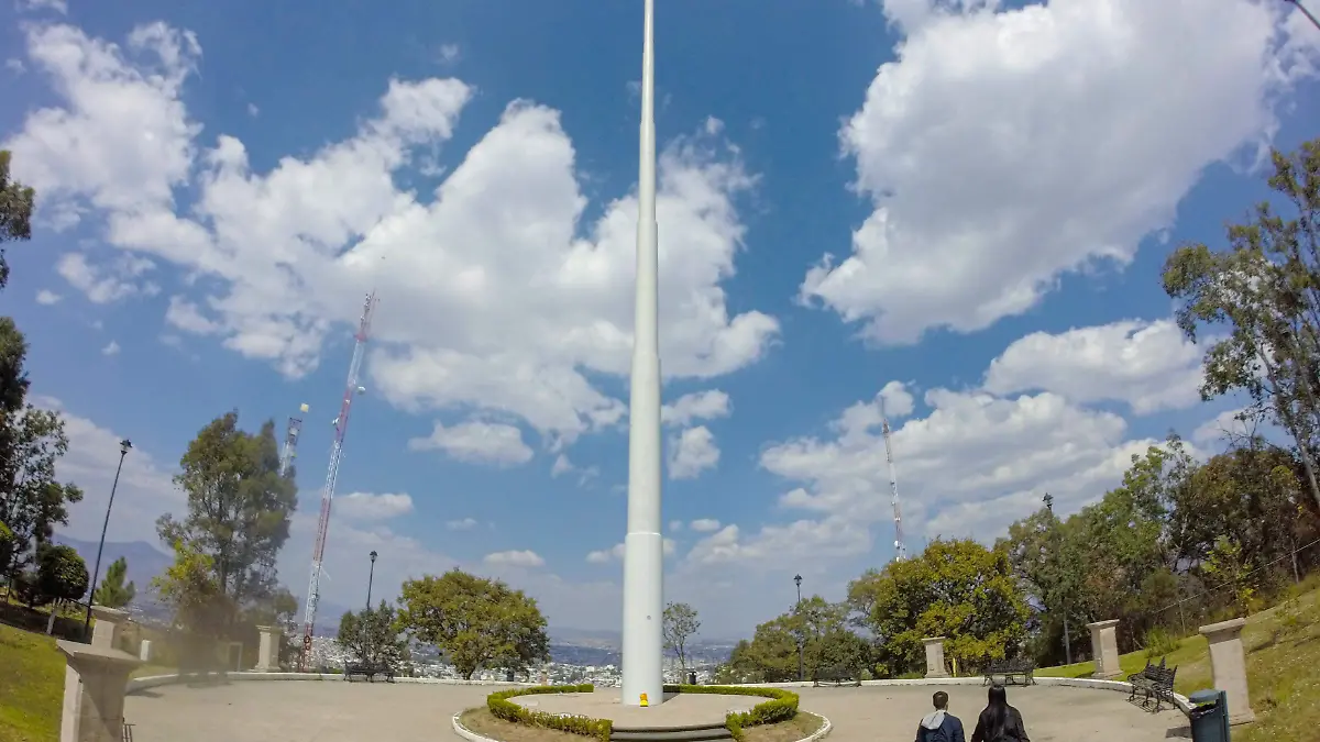 Asta bandera Morelia