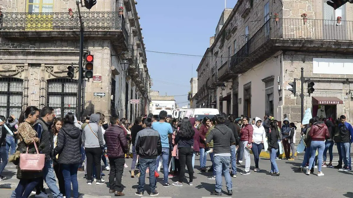 cul (CHR) WhatsApp Image 2018-12-11 at 4.21.24 PM (1)