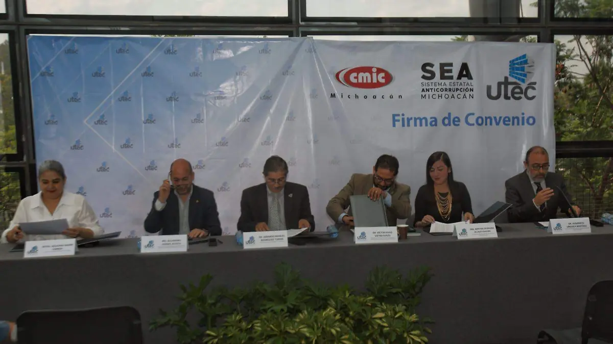 6ebf9552-7e10-405d-a9c9-020c604af495