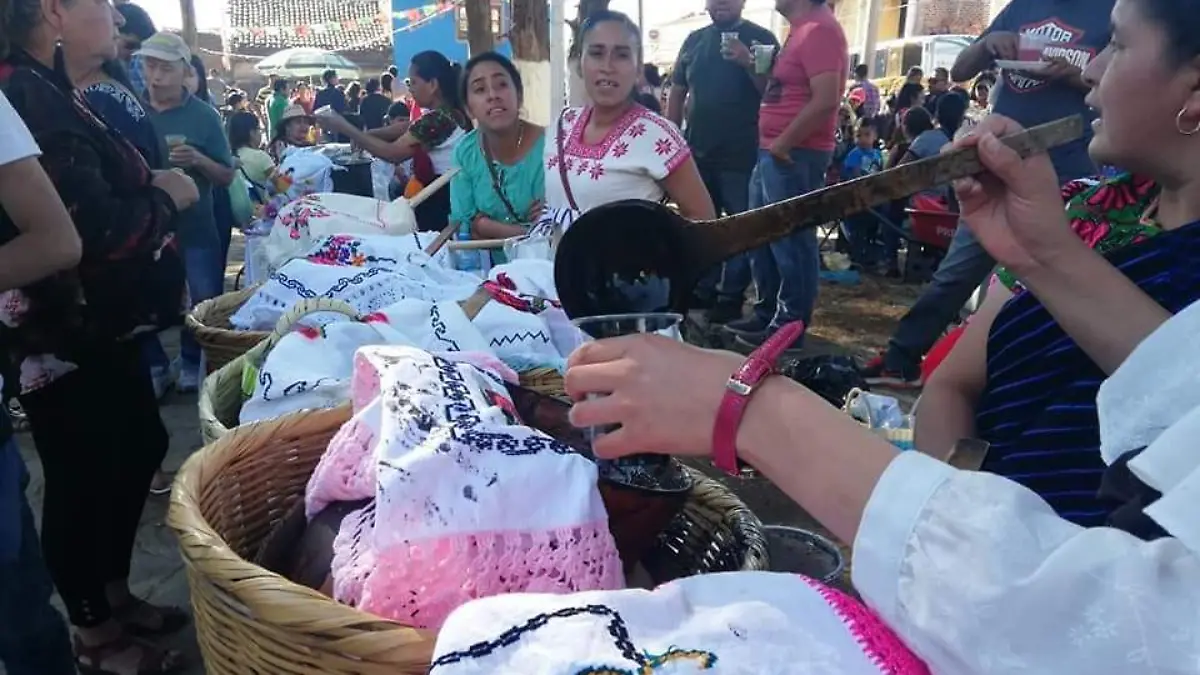 1703 FERIA ATOLE_ARCHIVO