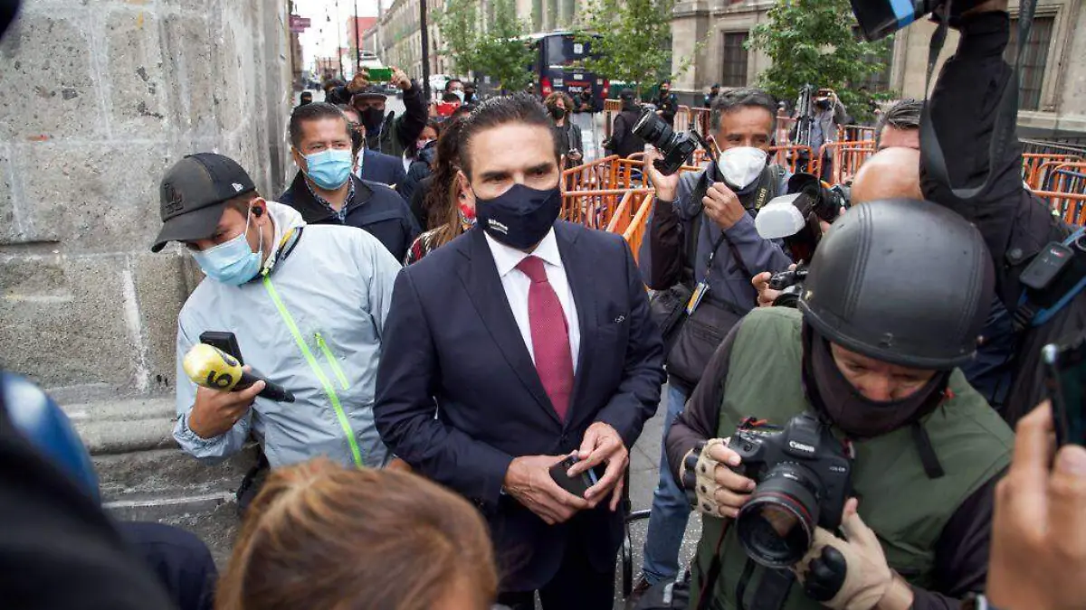 SILVANO_ALEJANDRO AGUILAR EL SOL DE MEXICO (2)